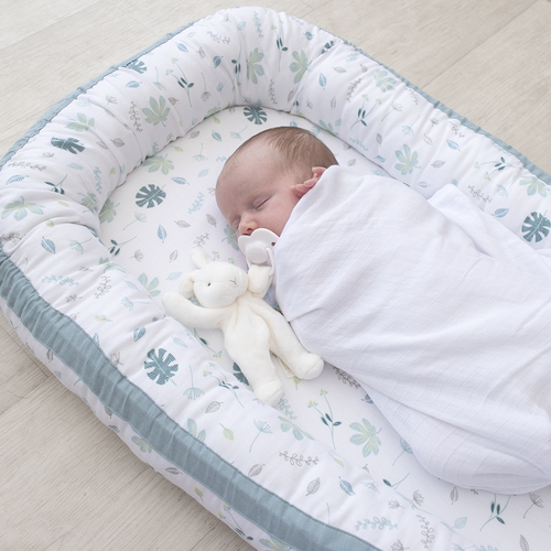 Portable Organic Baby Nest - Banana Leaf