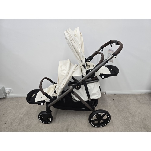 Cybex Gazelle S (inc. 2 seats)